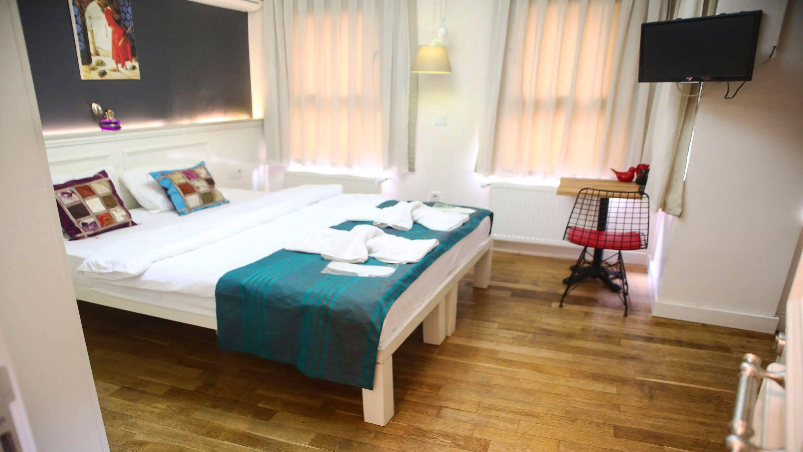 Neva Flats Taksim Hotel Istanbul Bagian luar foto